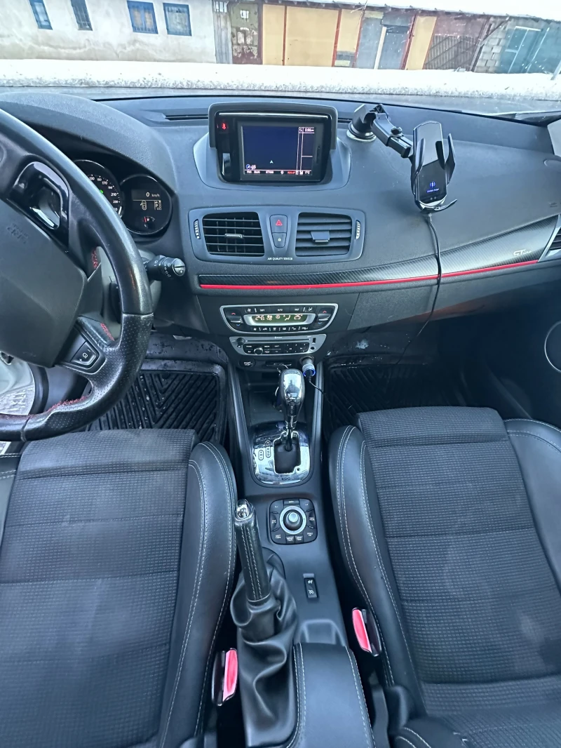 Renault Megane Grandtour, снимка 8 - Автомобили и джипове - 48708750