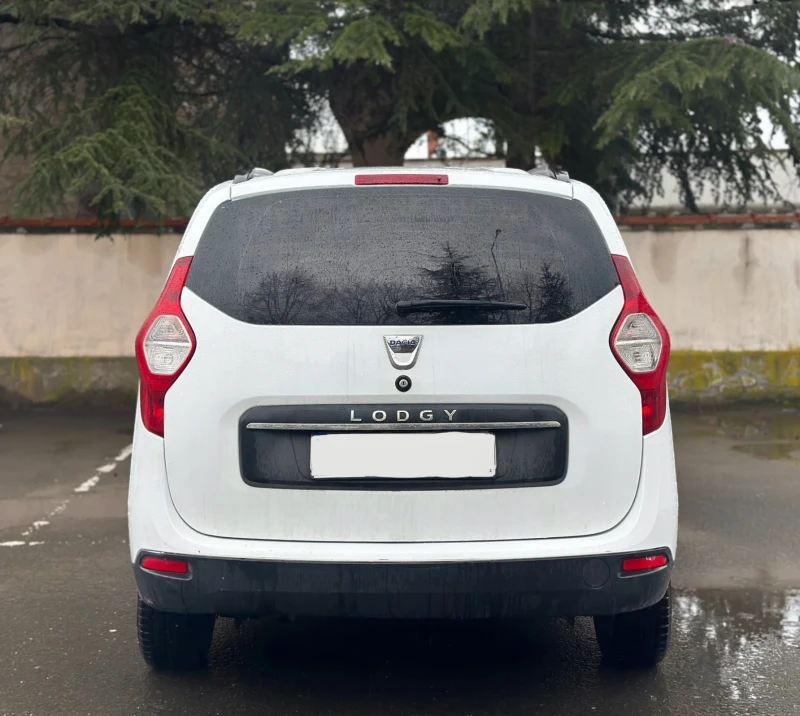 Dacia Lodgy 1.5DCI Facelift 7 МЕСТА, снимка 10 - Автомобили и джипове - 49337227