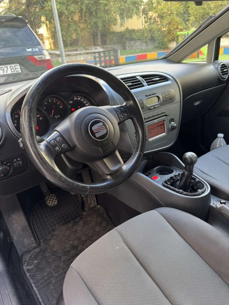 Seat Leon 1.6 Бензин/Газ, снимка 13 - Автомобили и джипове - 52443521