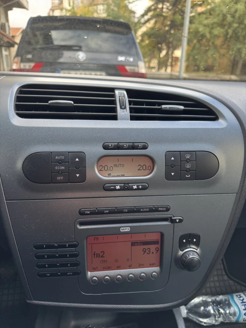 Seat Leon 1.6 Бензин/Газ, снимка 14 - Автомобили и джипове - 52443521