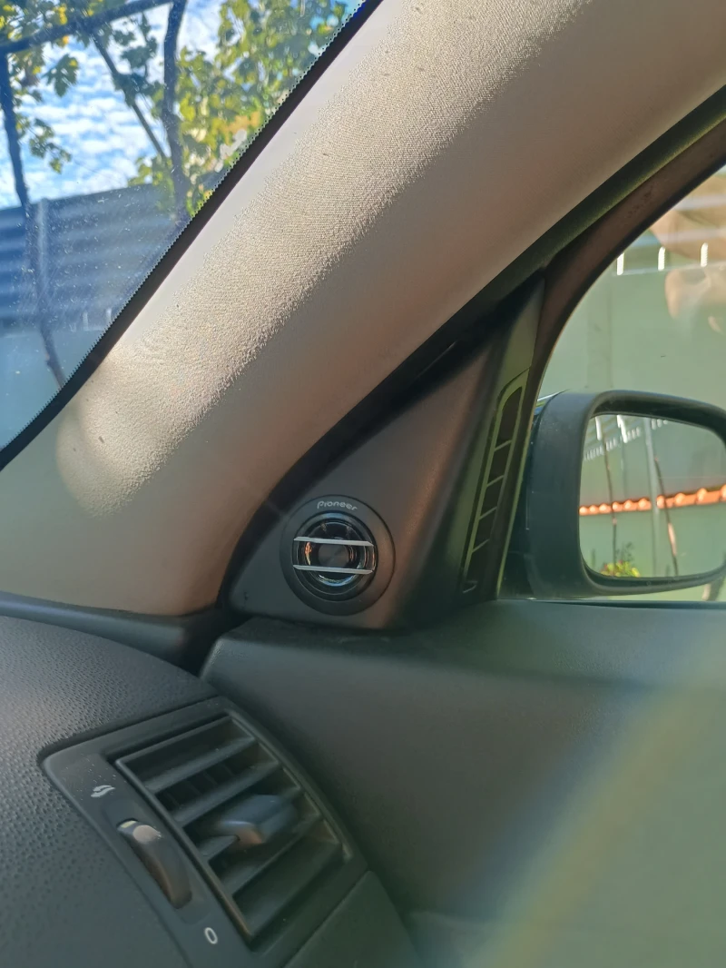 Volvo S40 2.4i, снимка 4 - Автомобили и джипове - 52806143