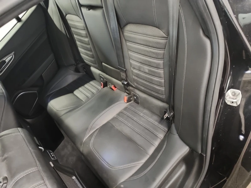 Alfa Romeo Giulia * VELOCE* AWD* PANO* DISTRONIC* KAMERA* PODGREV* , снимка 11 - Автомобили и джипове - 53122286