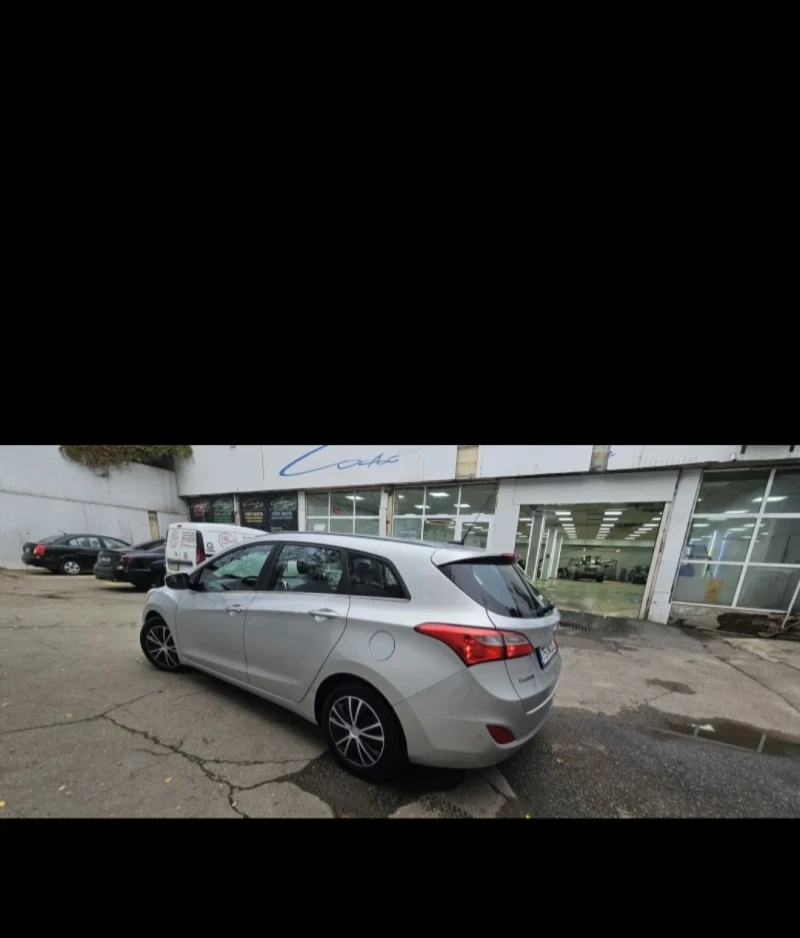 Hyundai I30 1.6 CRDI Автомат/Камера, снимка 7 - Автомобили и джипове - 53259868