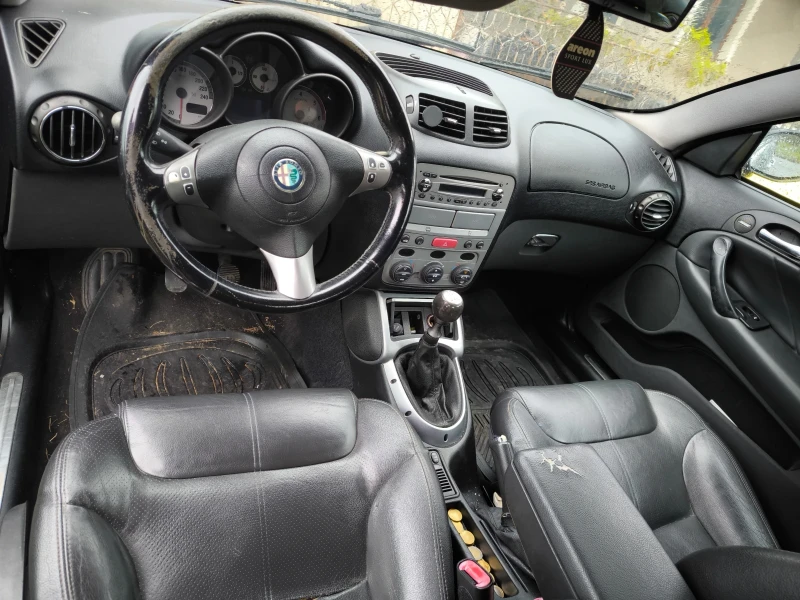 Alfa Romeo Gt 1.9, снимка 2 - Автомобили и джипове - 53472524