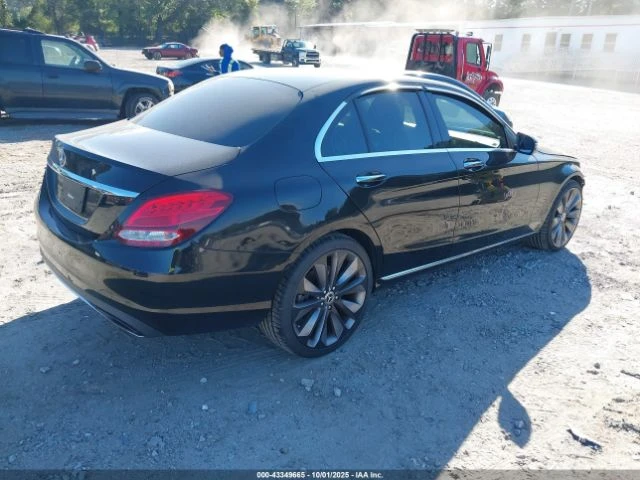 Mercedes-Benz C 300  - изображение 6