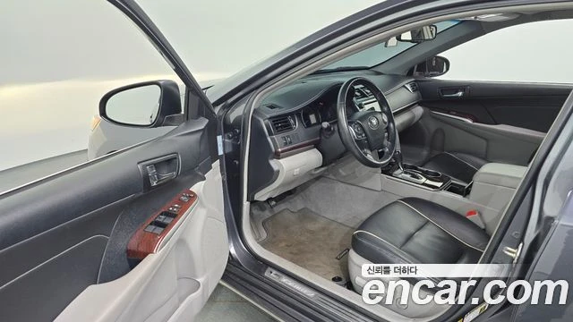 Toyota Camry | Mobile.bg � ����������� 10