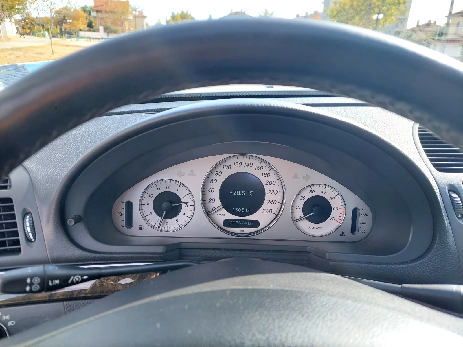 Mercedes-Benz E 320  - изображение 7