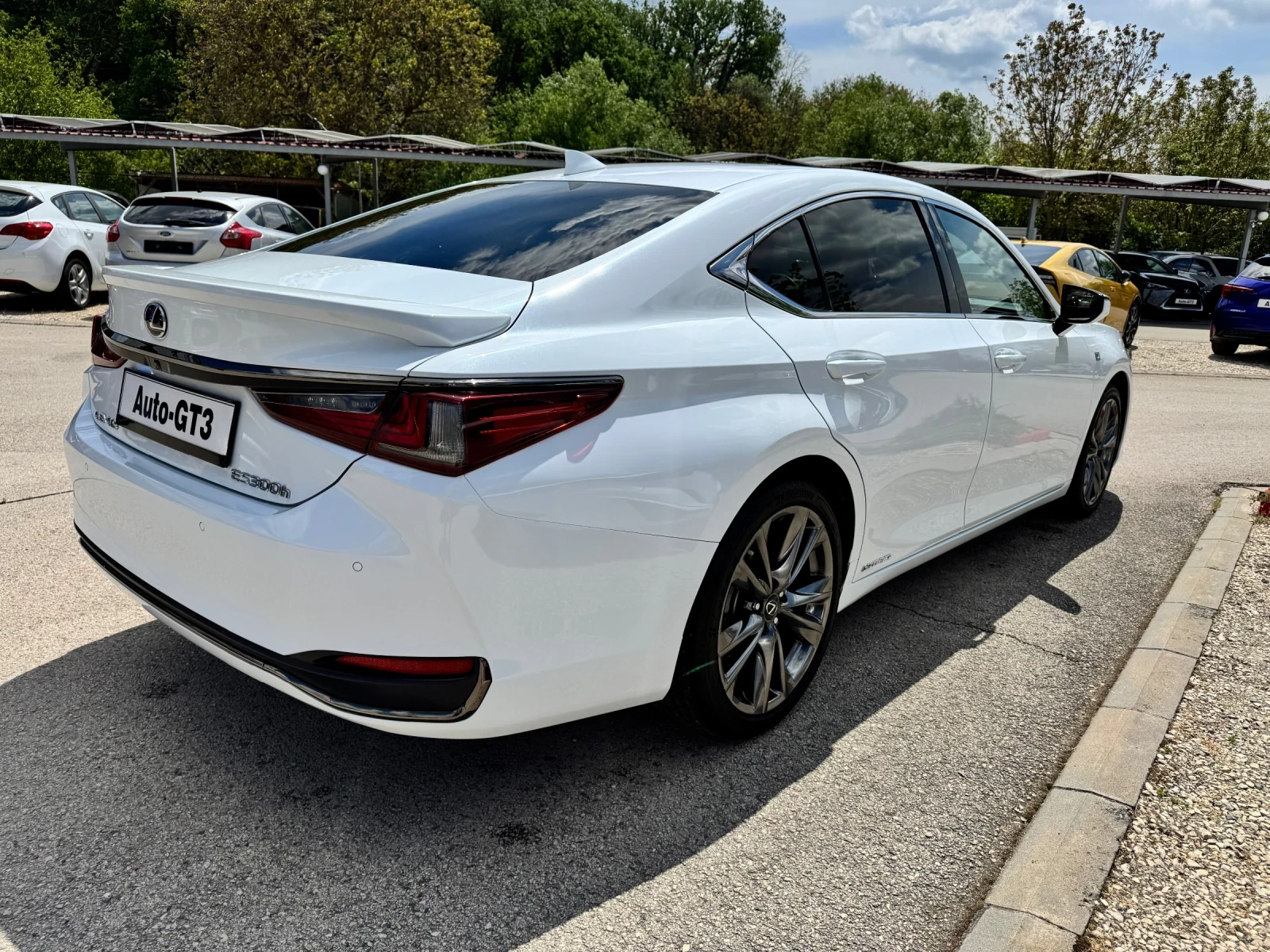 Lexus LS ES 300h 2.5h 72000км. F-Sport 218k.с Гаранция - изображение 4