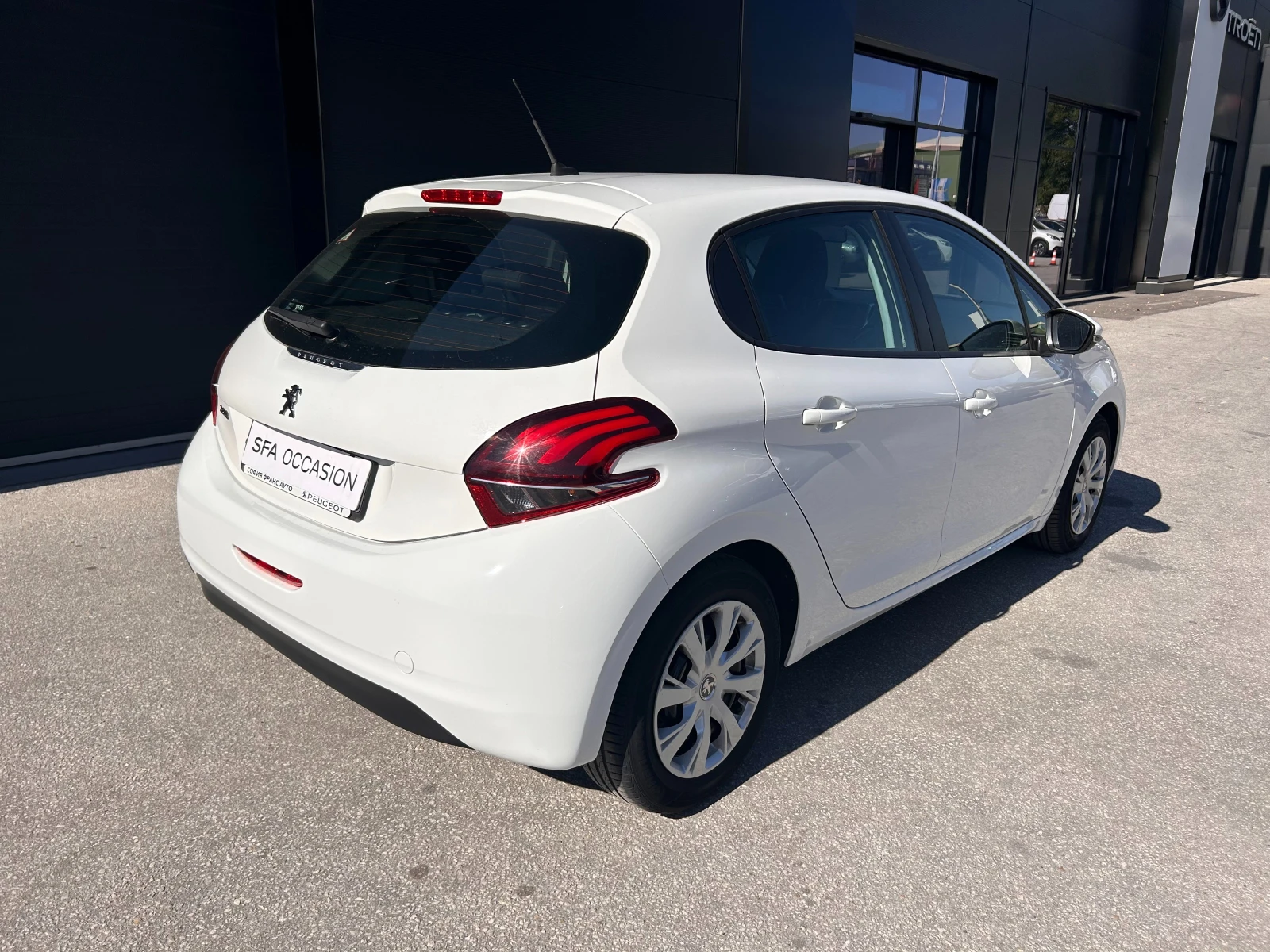 Peugeot 208 5P ACTIVE 1.2 VTi 68 BVM5 EURO 6.2 АГУ - изображение 6