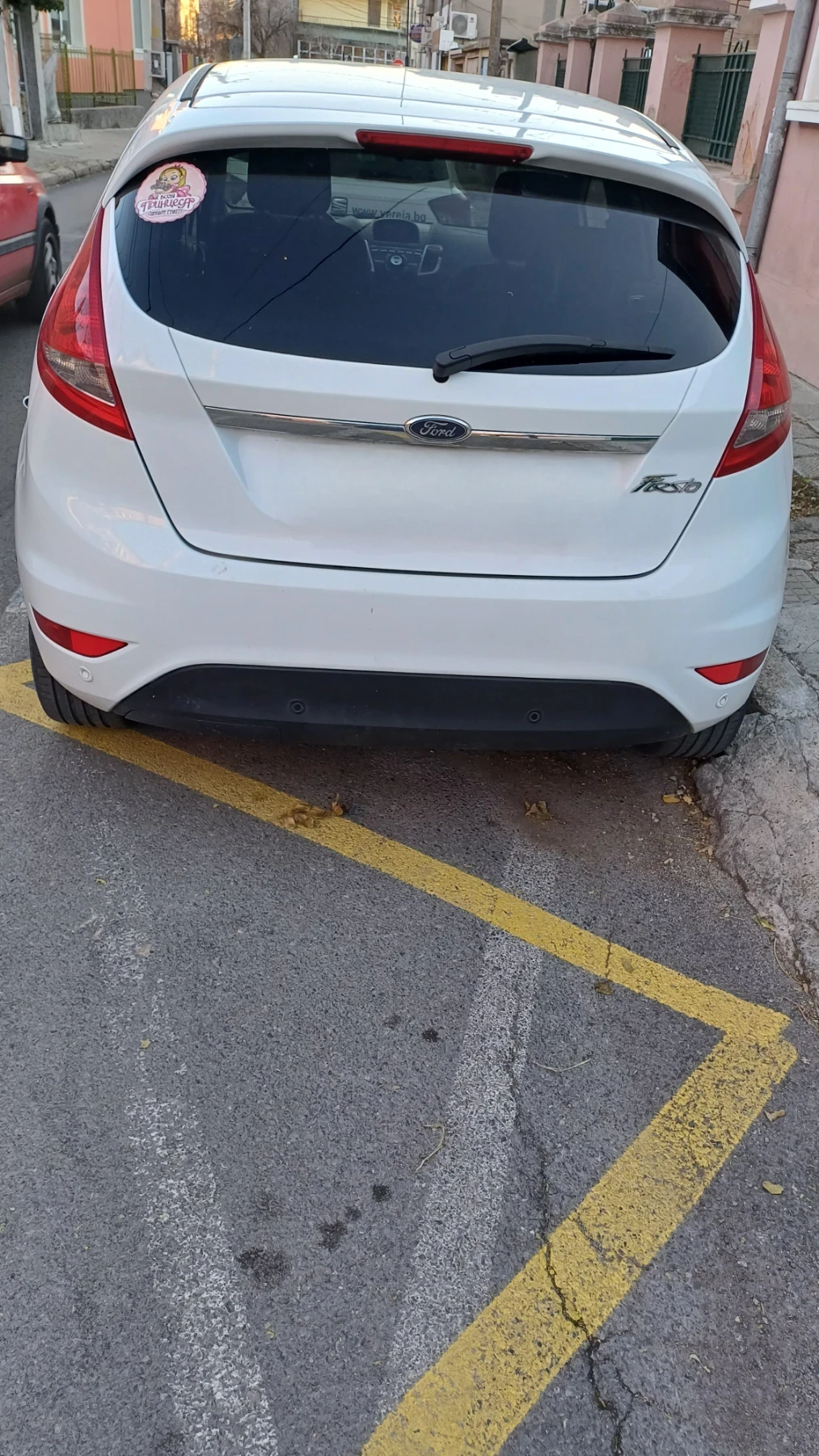 Ford Fiesta 1.4i Titanium +  - изображение 2