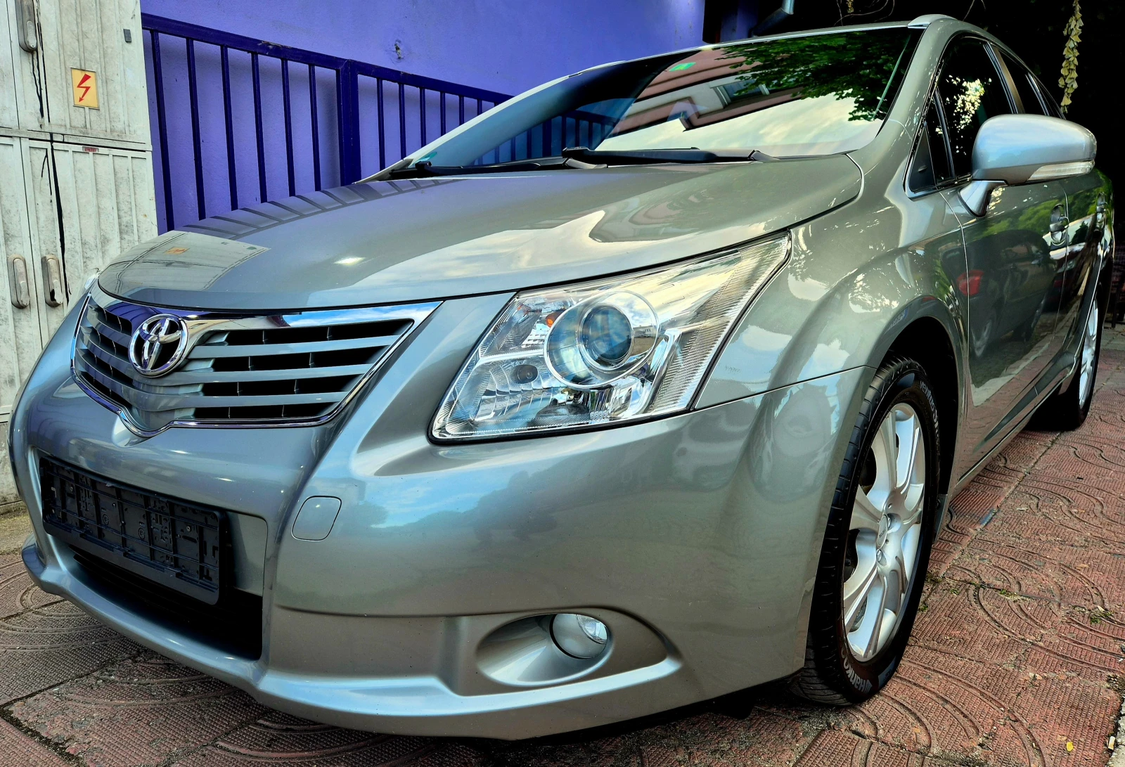Toyota Avensis 2.0d4d-EXCLUSIVE-нави-6скорости-japan - изображение 4