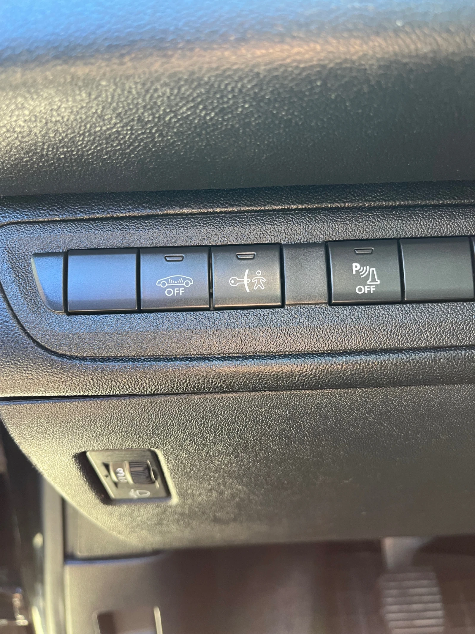 Peugeot 2008 Allure 1.6Hdi | Mobile.bg   11