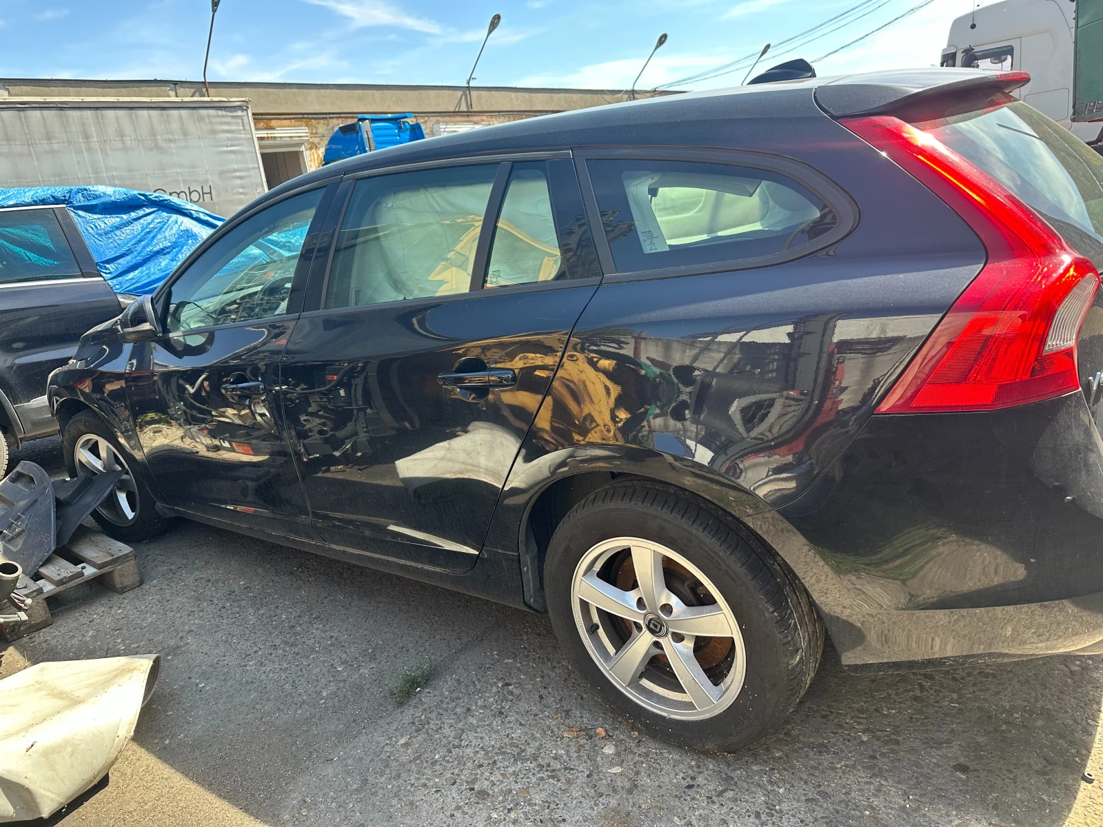 Volvo V60 D 3 - изображение 6