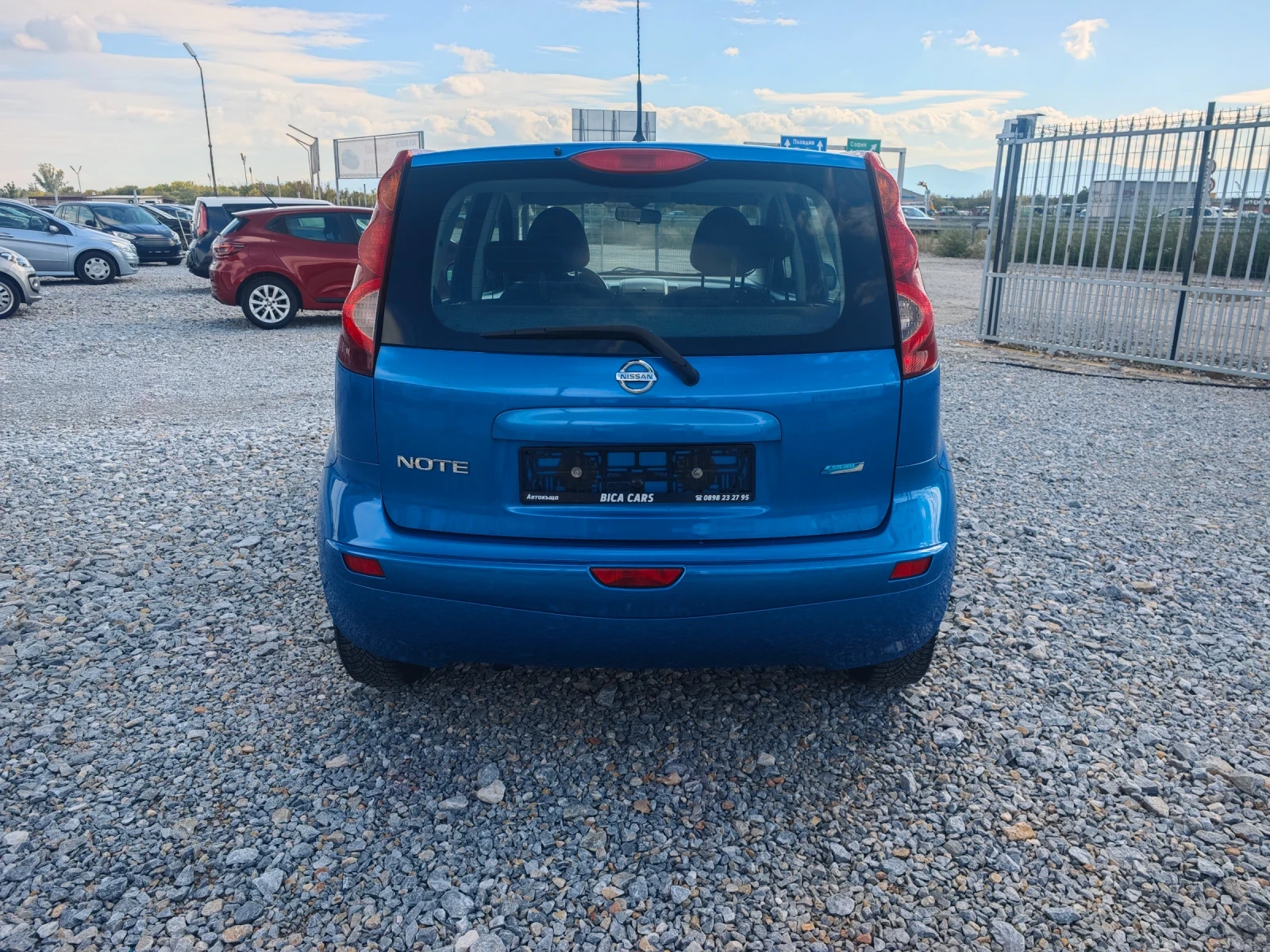 Nissan Note 1.4i  - изображение 5
