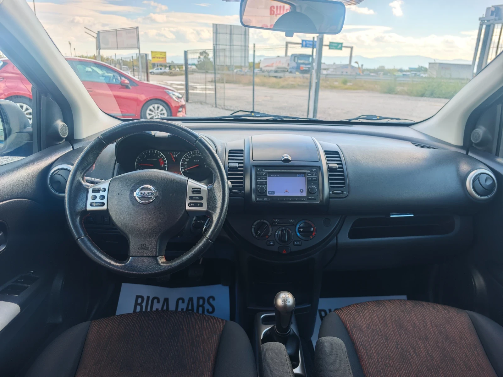 Nissan Note 1.4i  - изображение 8
