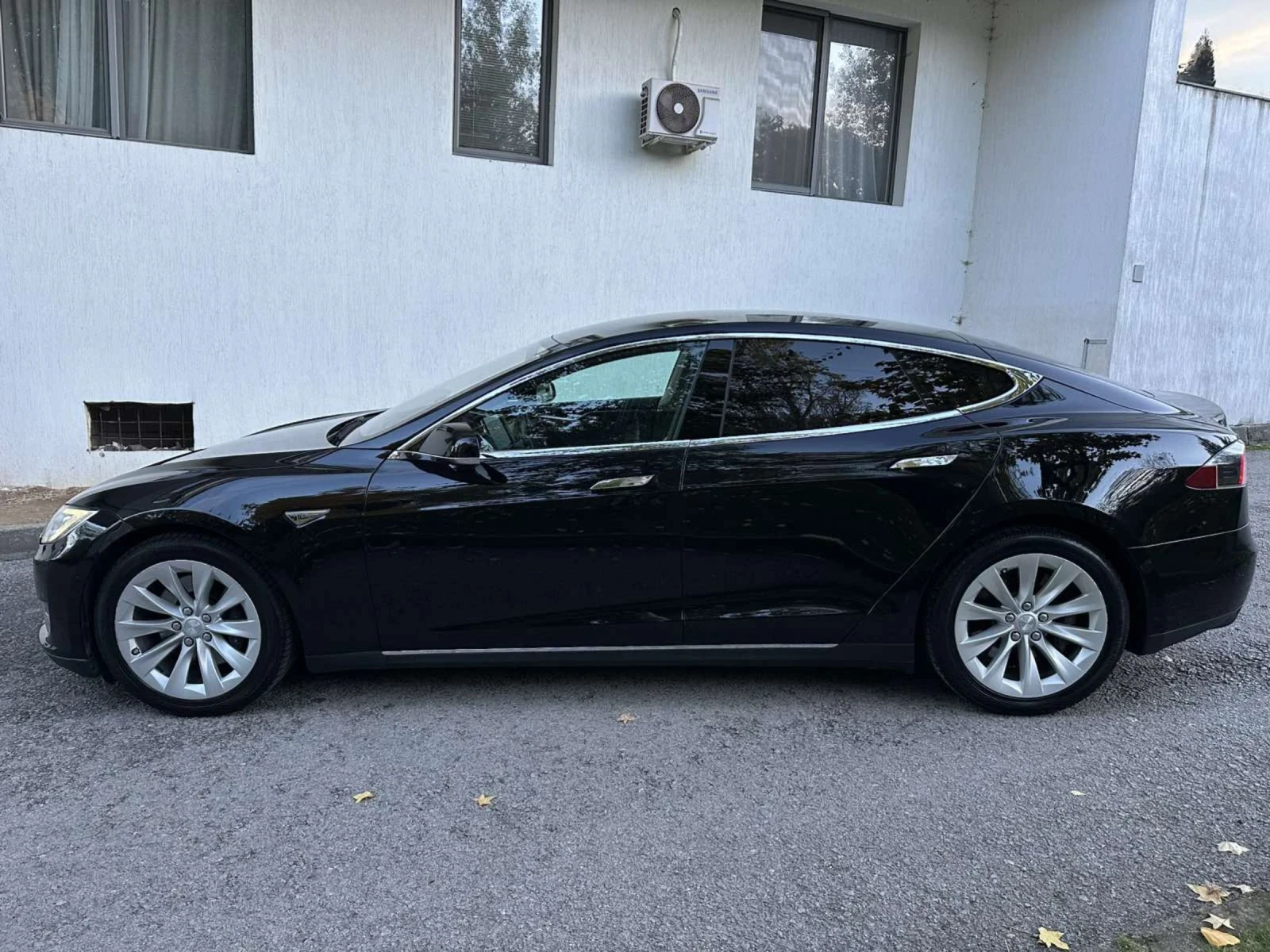 Tesla Model S P85  - изображение 4