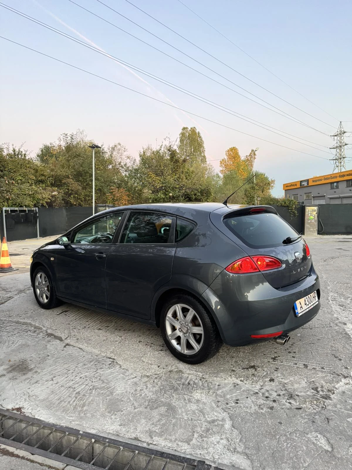 Seat Leon 1.6 Бензин/Газ - изображение 5