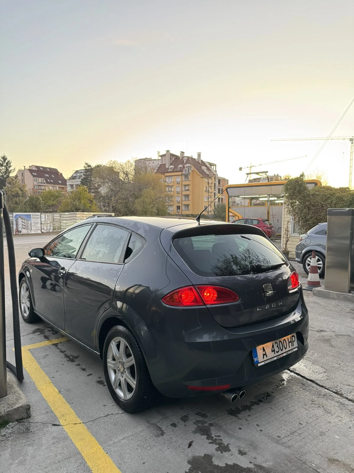 Seat Leon 1.6 Бензин/Газ - изображение 9