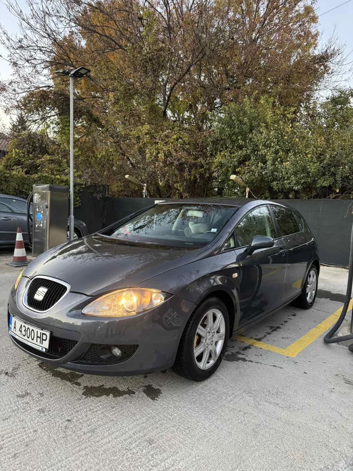 Seat Leon 1.6 Бензин/Газ - изображение 7