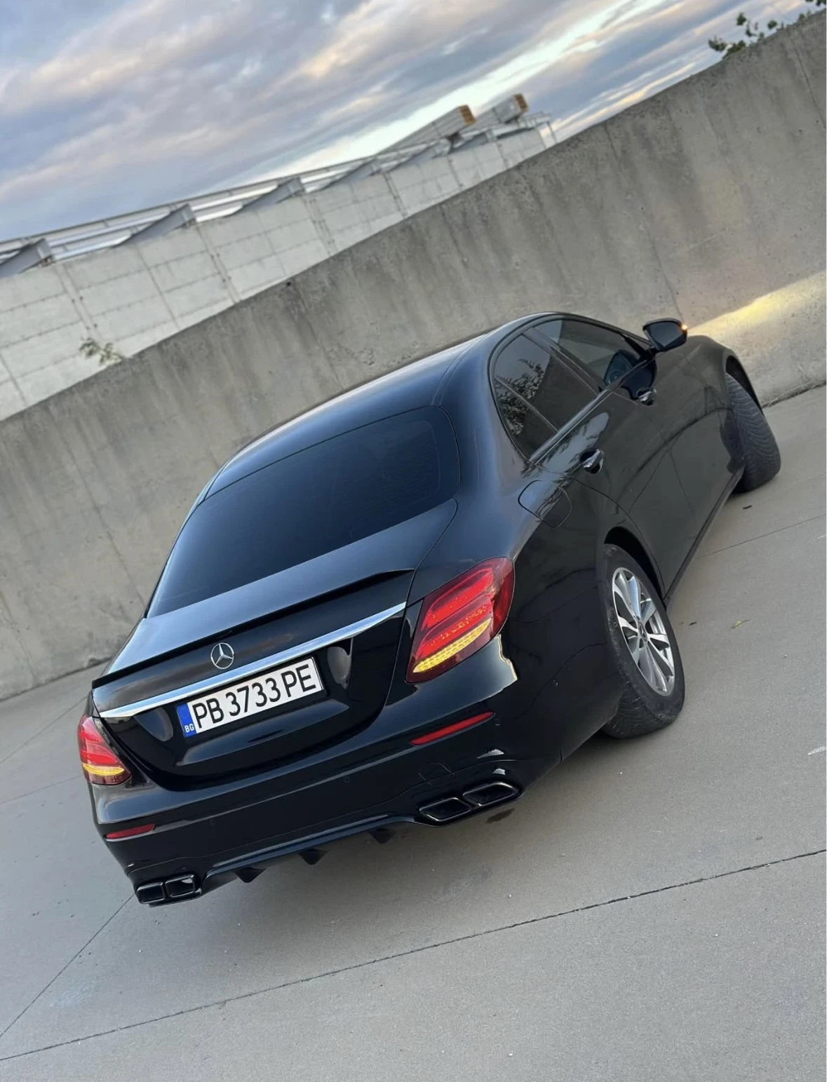 Mercedes-Benz E 220  - изображение 4