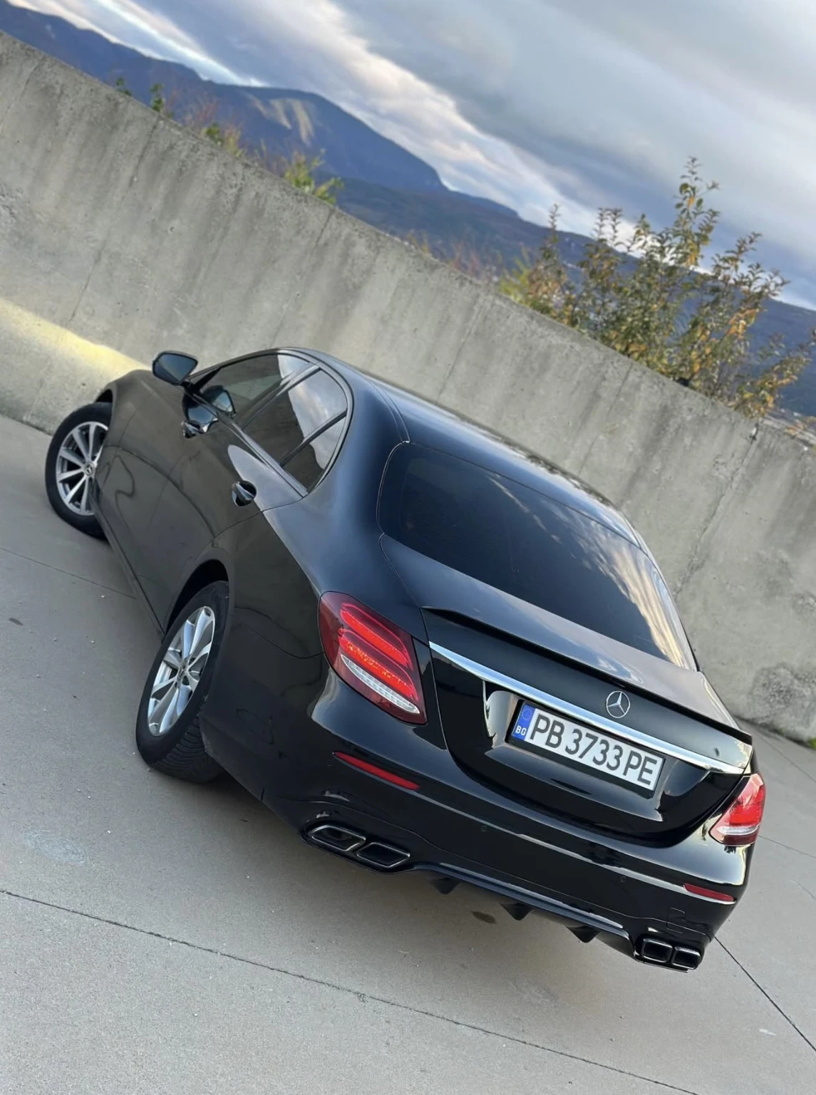 Mercedes-Benz E 220  - изображение 3