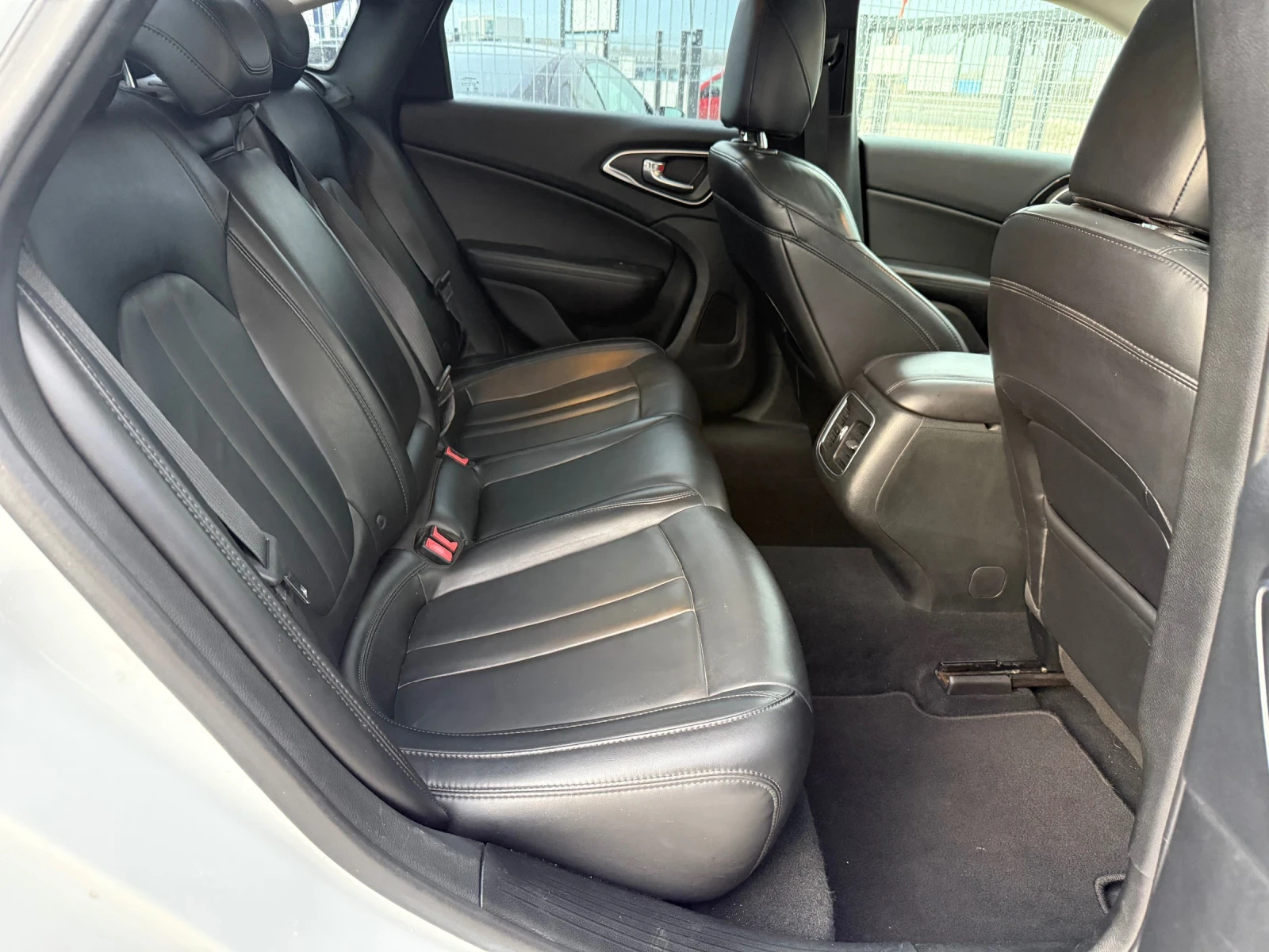 Chrysler 200 3.6i* * 88.000* *  | Mobile.bg   13