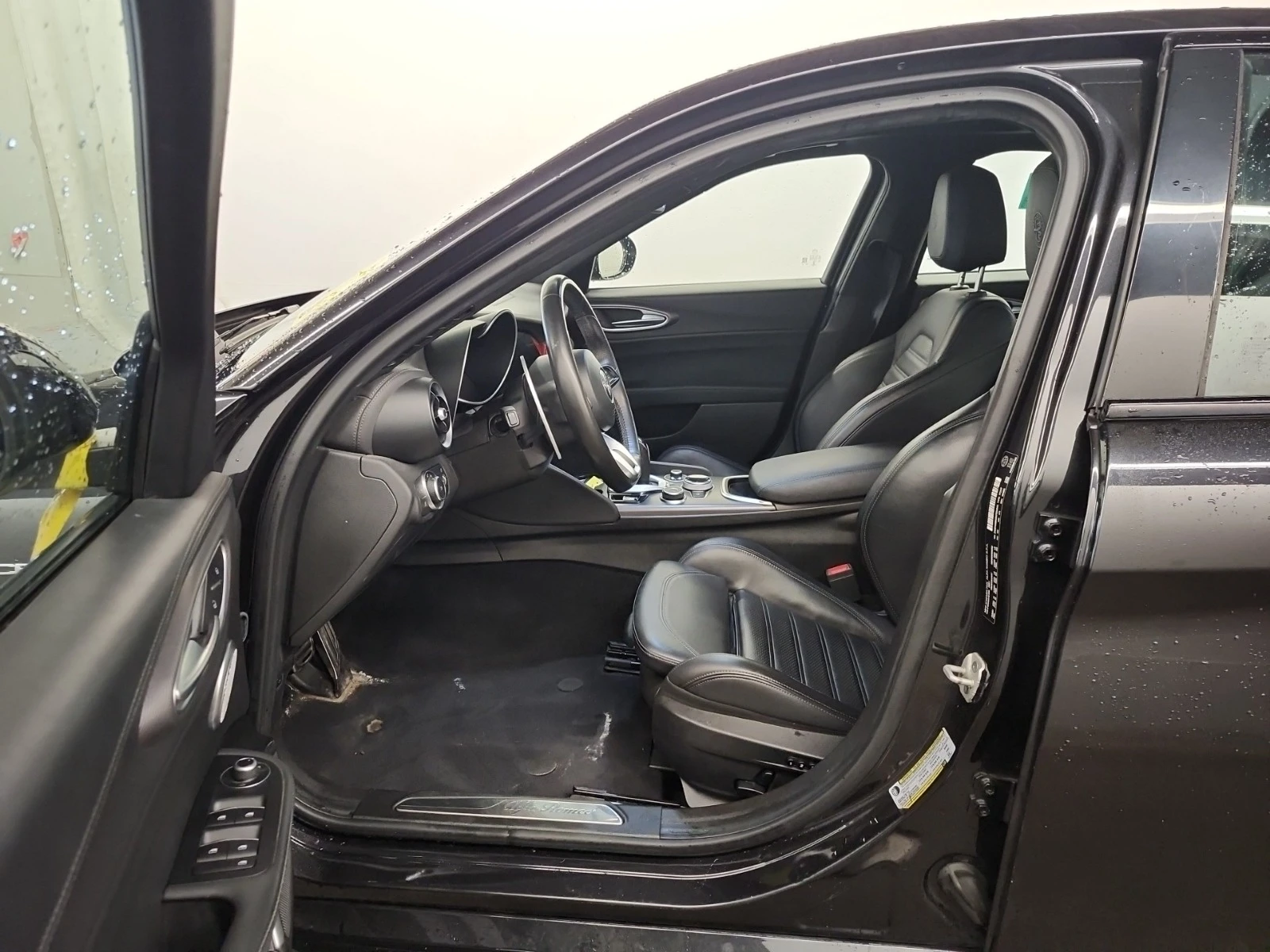 Alfa Romeo Giulia * VELOCE* AWD* PANO* DISTRONIC* KAMERA* PODGREV*  - изображение 7