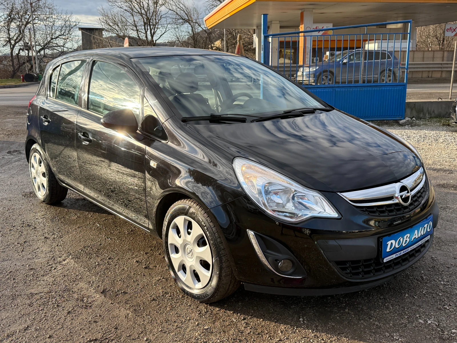Opel Corsa 1.3CDTI-Климатик-5 Врати-бордови компютър MP3 - изображение 8