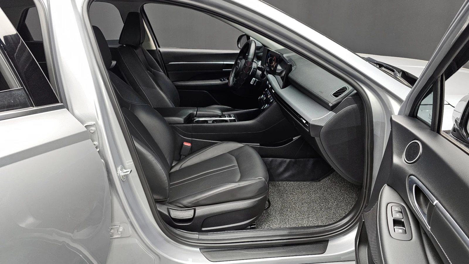 Hyundai Sonata The Edge 2.0LPG Mobility autogeorge.com | Mobile.bg � ����������� 11