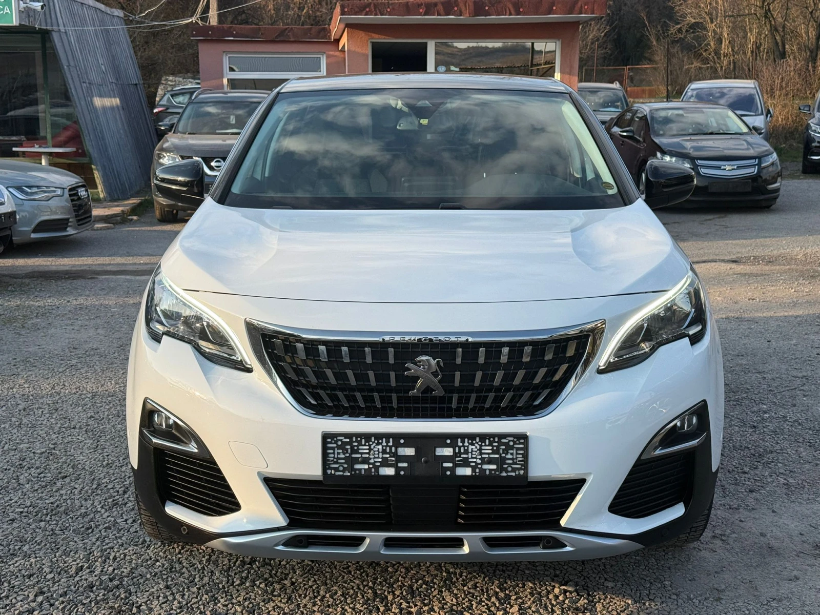 Peugeot 3008 1. 6 HDi EAT6 !MASSAGE!VIRTUAL!DISTRONIC!FUL SERV., снимка 2 - Автомобили и джипове - 53867276