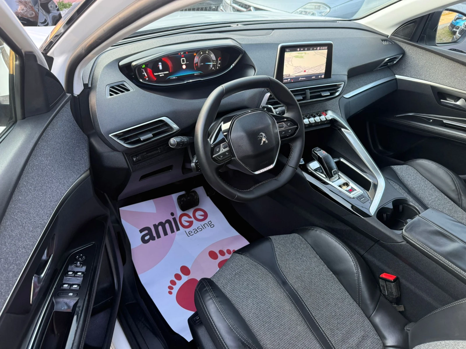 Peugeot 3008 1. 6 HDi EAT6 !MASSAGE!VIRTUAL!DISTRONIC!FUL SERV., снимка 8 - Автомобили и джипове - 53867276