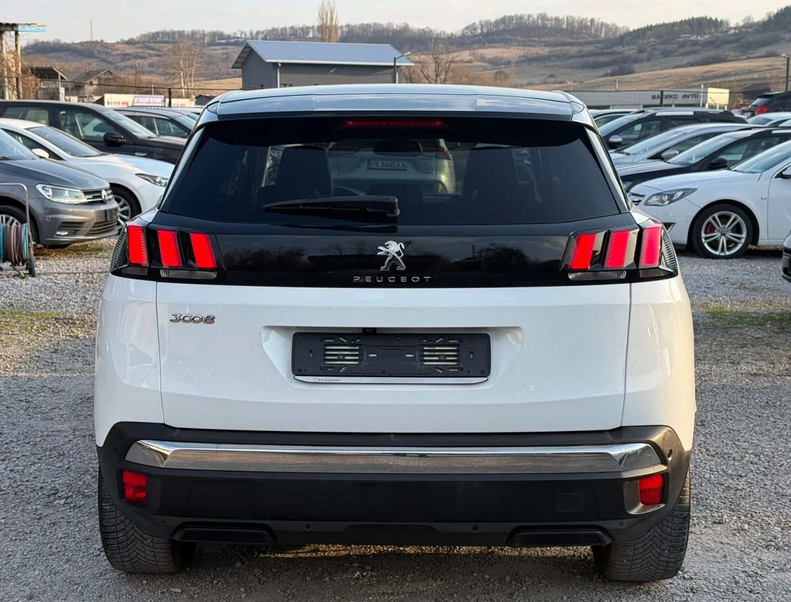 Peugeot 3008 1. 6 HDi EAT6 !MASSAGE!VIRTUAL!DISTRONIC!FUL SERV., снимка 7 - Автомобили и джипове - 53867276