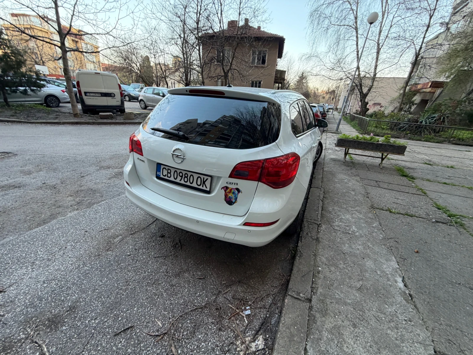 Opel Astra J, снимка 3 - Автомобили и джипове - 54117658
