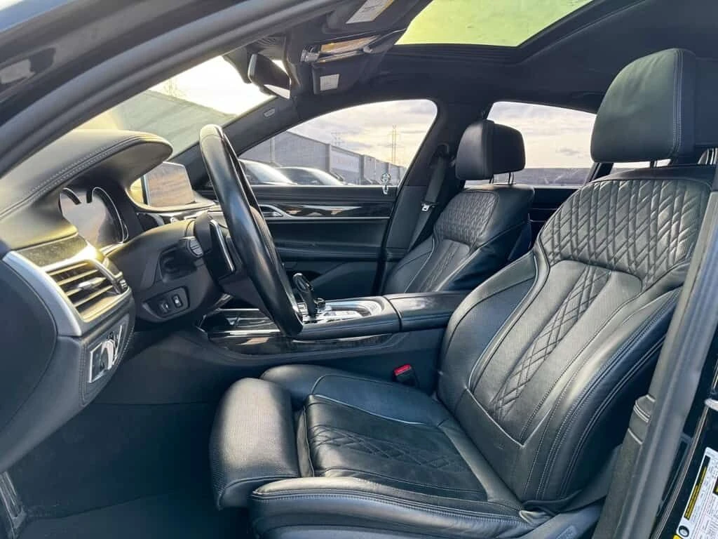 BMW 750 I xDrive| M ПАКЕТ| ОБДУХВАНЕ| МАСАЖИ| ПАНОРАМА| , снимка 11 - Автомобили и джипове - 54234517