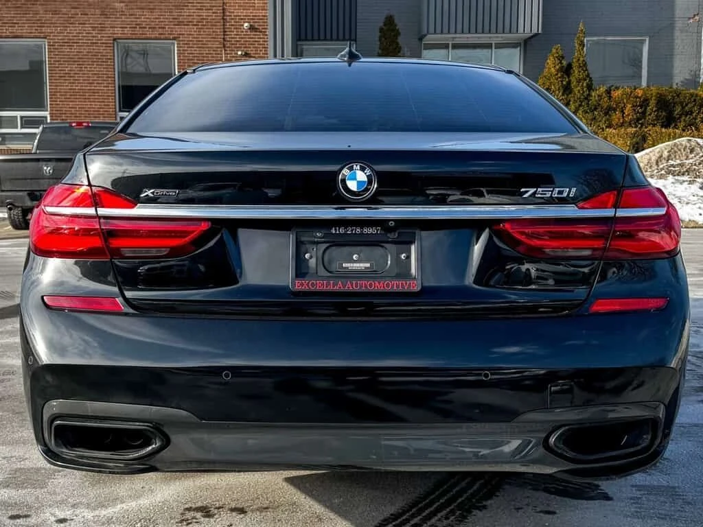 BMW 750 I xDrive| M ПАКЕТ| ОБДУХВАНЕ| МАСАЖИ| ПАНОРАМА| , снимка 5 - Автомобили и джипове - 54234517