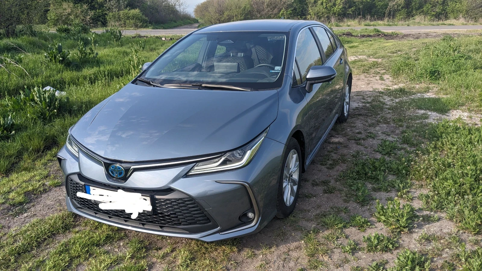 Toyota Corolla 1.8 Хибрид , снимка 5 - Автомобили и джипове - 54263820