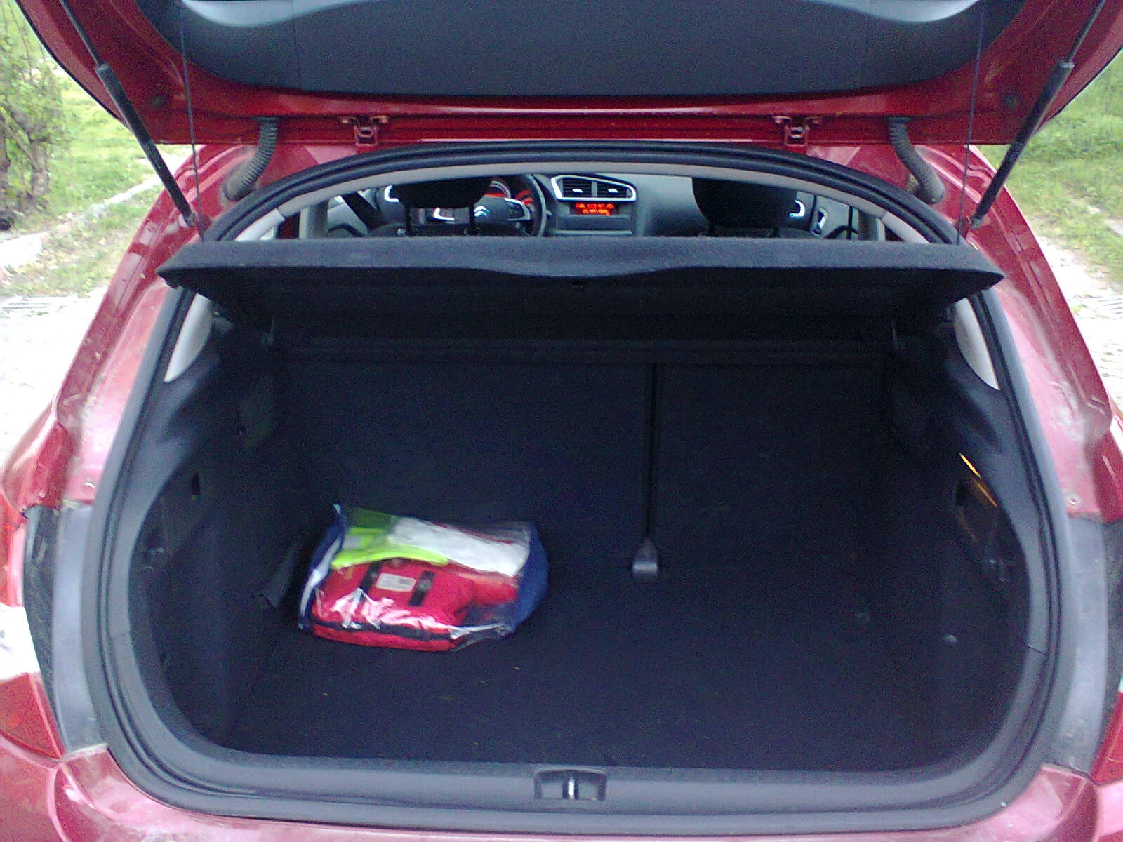 Citroen C4 1.4 i  Евро 5 , снимка 13 - Автомобили и джипове - 54300796