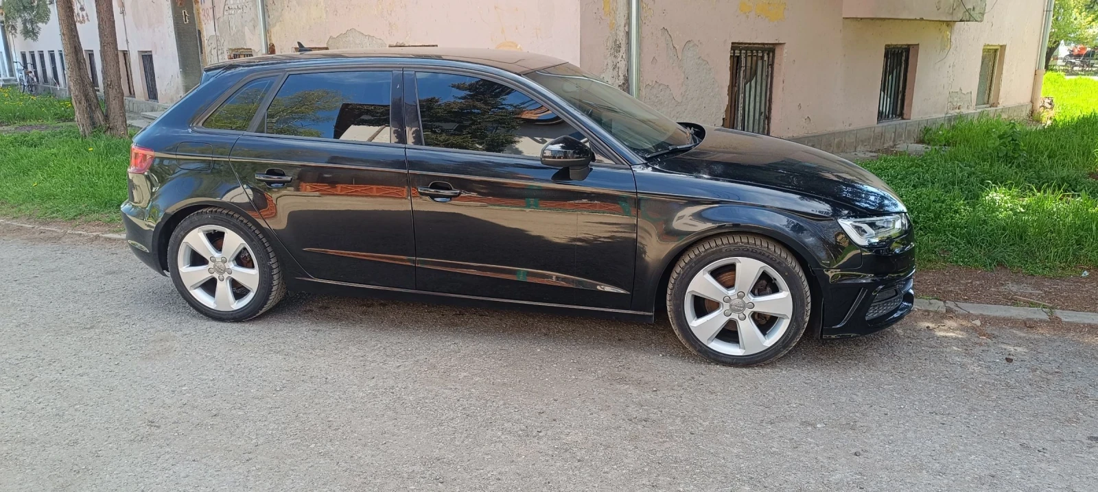 Audi A3 1.6 TDI 105k.c, снимка 4 - Автомобили и джипове - 54303126