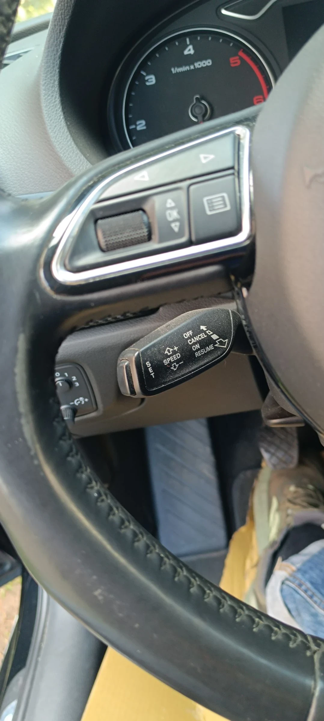 Audi A3 1.6 TDI 105k.c, снимка 16 - Автомобили и джипове - 54303126