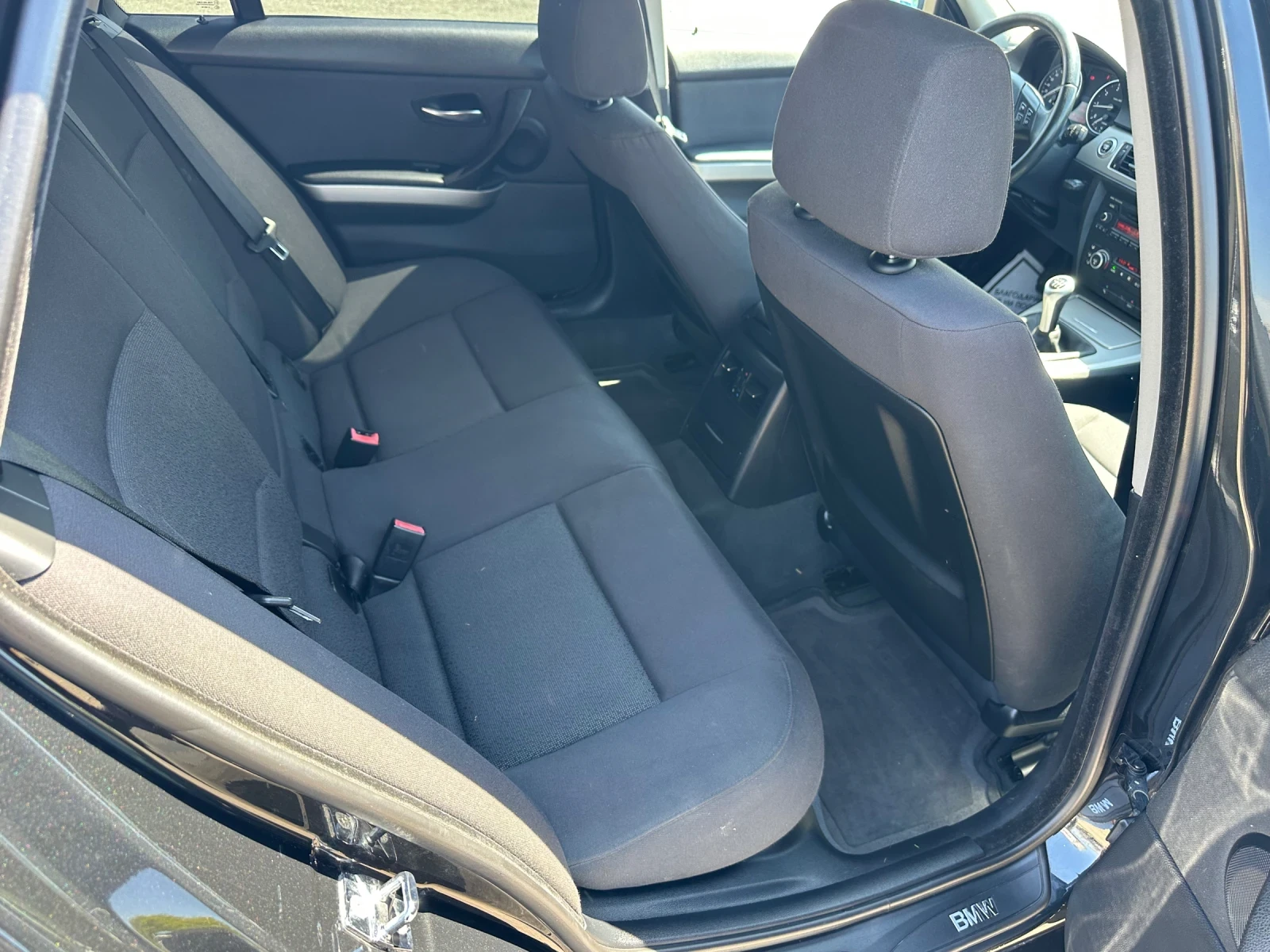 BMW 320 2.0i-143к.с.! , снимка 14 - Автомобили и джипове - 54889678