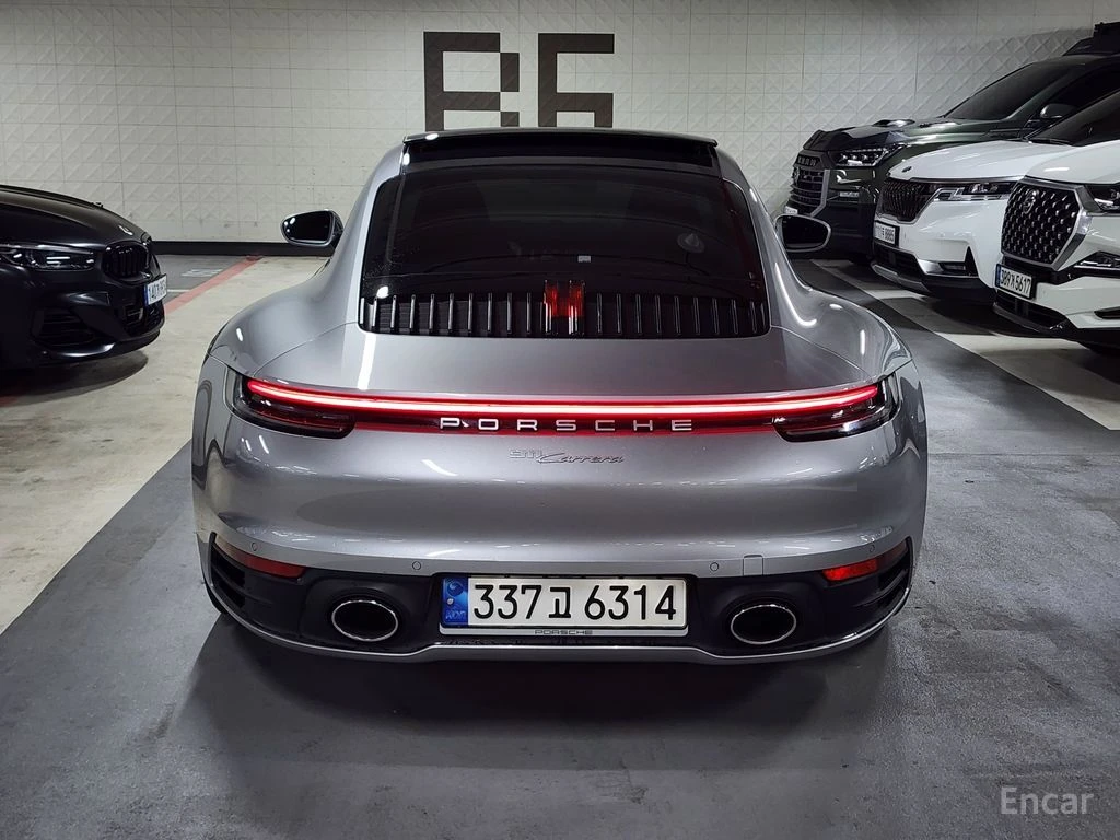 Porsche 911 CARRERA* BOSE* LIFT* CHRONO* 360 КАМЕРИ* ОБДУХВАНЕ, снимка 3 - Автомобили и джипове - 54958301