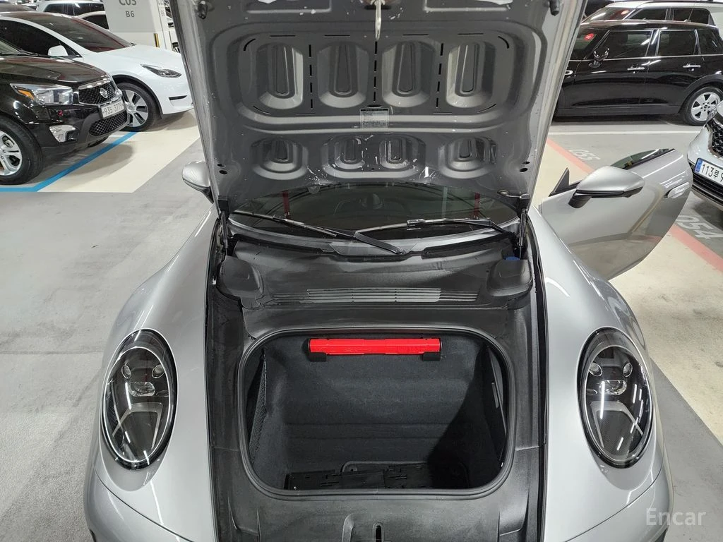 Porsche 911 CARRERA* BOSE* LIFT* CHRONO* 360 КАМЕРИ* ОБДУХВАНЕ, снимка 6 - Автомобили и джипове - 54958301