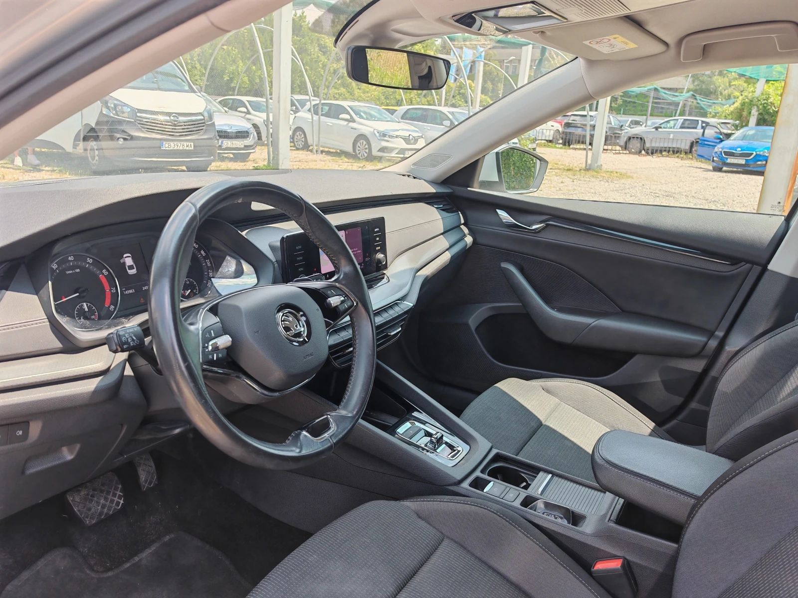 Skoda Octavia 1.5 TSI DSG, снимка 7 - Автомобили и джипове - 55324371