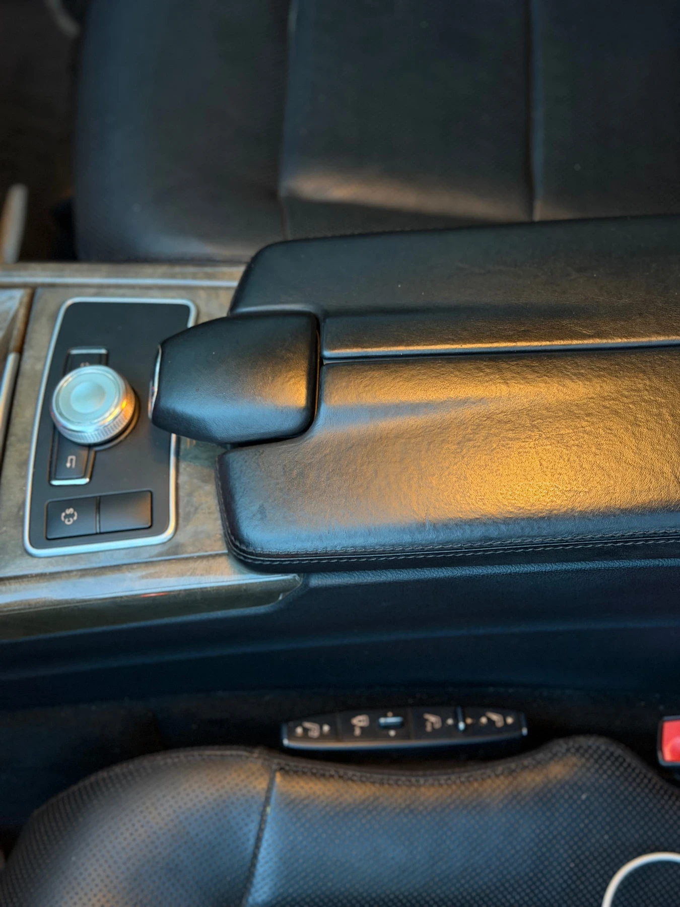 Mercedes-Benz E 350 Panorama massage obduhvane FULL FULL FULL FULL FUL, снимка 9 - Автомобили и джипове - 55377314