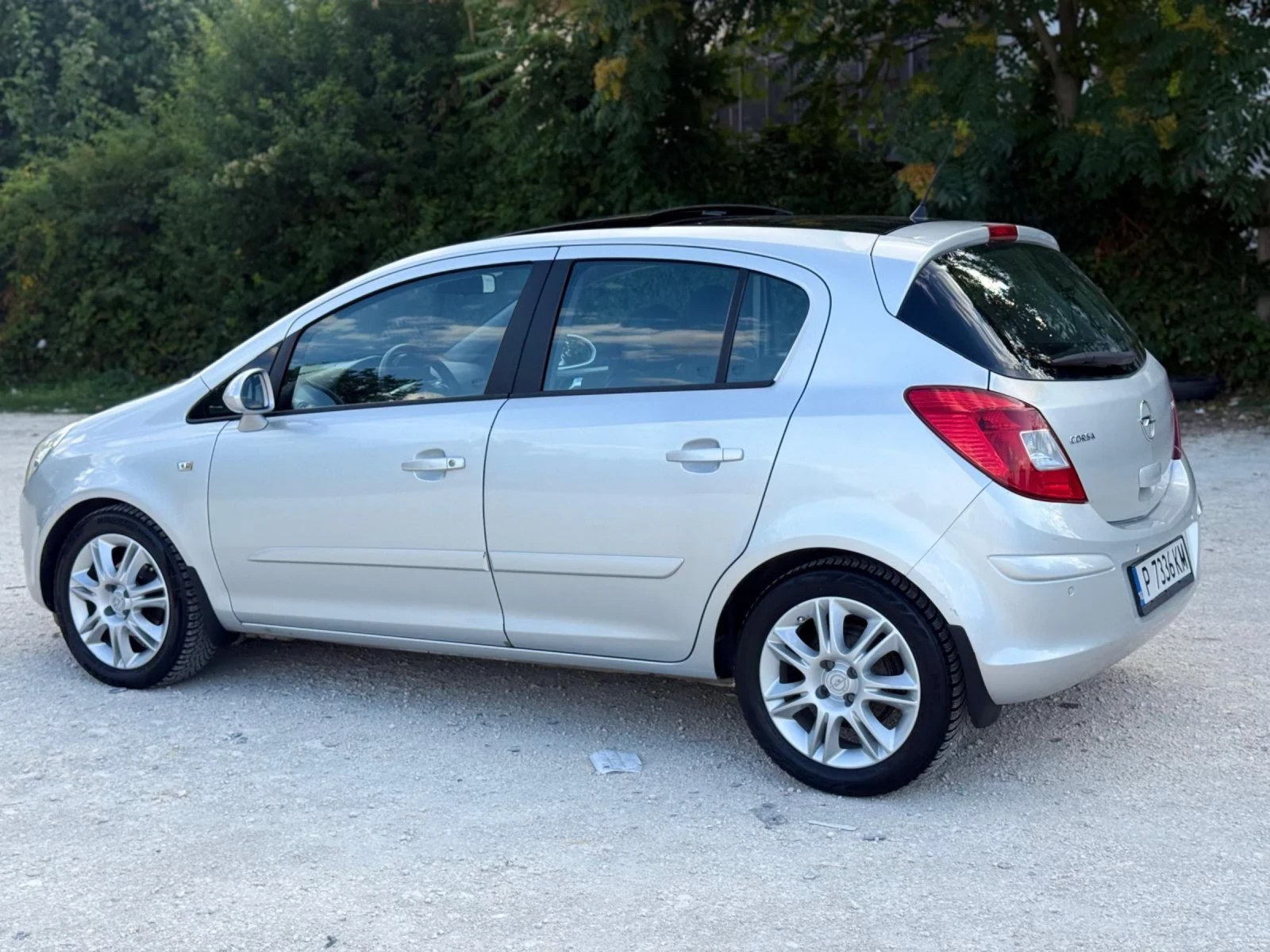 Opel Corsa 1.3CDTI/75ps/COSMO ИЗПЪЛН.+ FULL ЕКСТРИ/ОБСЛУЖЕНА , снимка 5 - Автомобили и джипове - 55449561