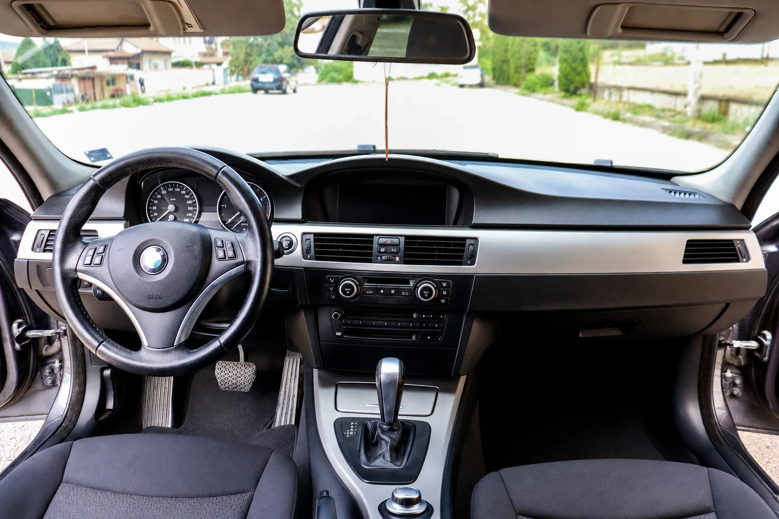 BMW 320, снимка 10 - Автомобили и джипове - 55903227
