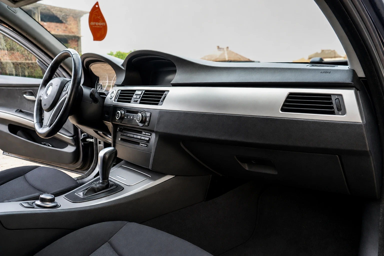 BMW 320, снимка 12 - Автомобили и джипове - 55903227