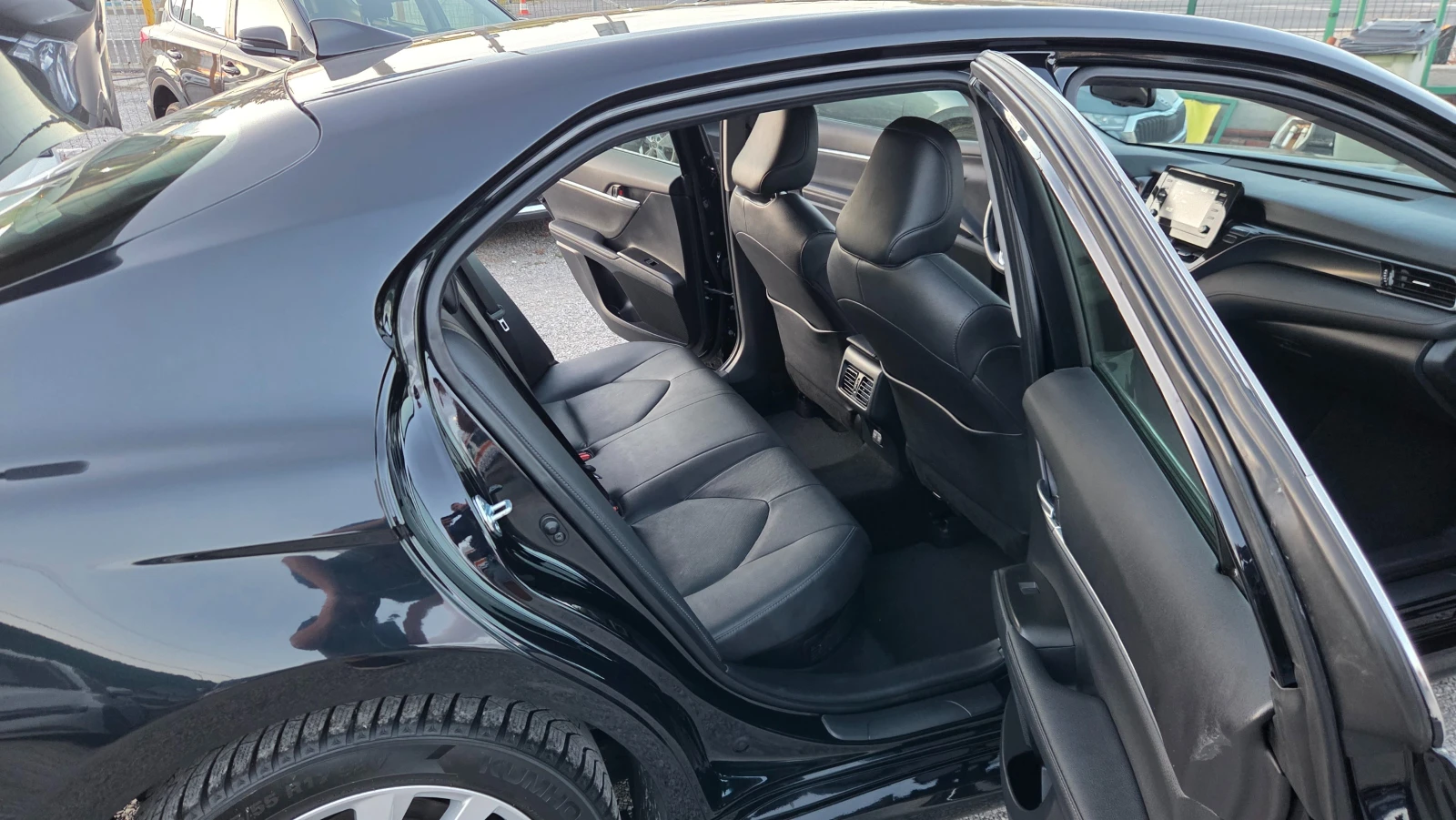 Toyota Camry 2.5 Hybrid e-CVT | Mobile.bg � ����������� 13