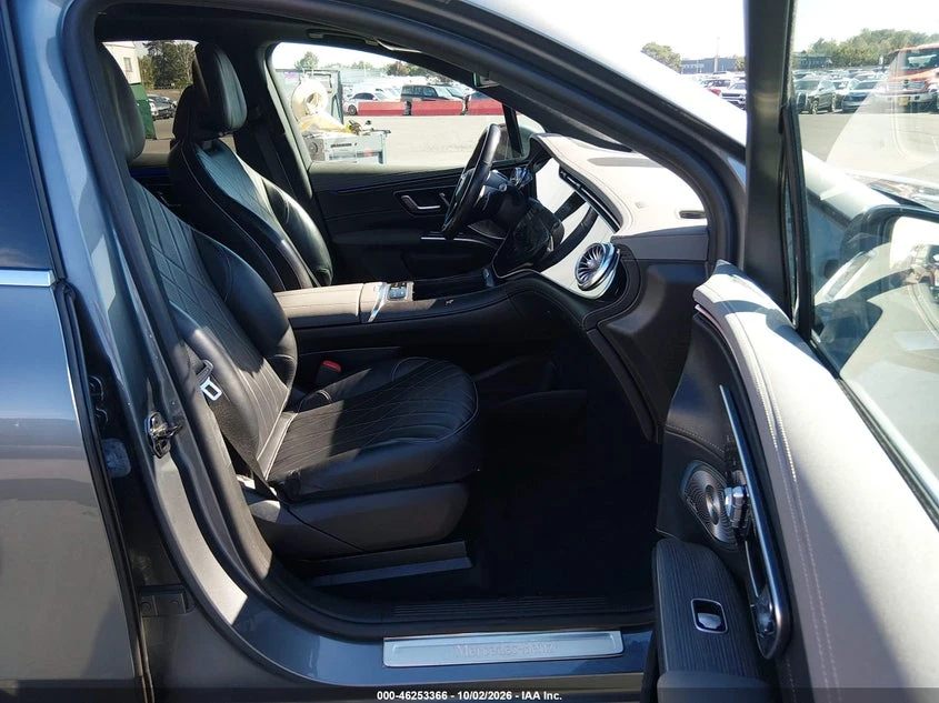Mercedes-Benz EQS 580 Suv 4Matic, снимка 5 - Автомобили и джипове - 56630368