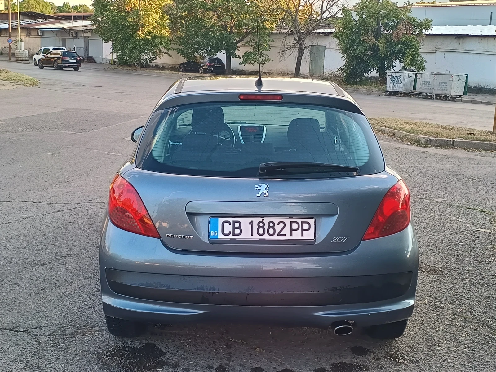 Peugeot 207 1.6 бензин , снимка 4 - Автомобили и джипове - 56665576